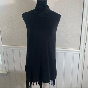 BCBGeneration Cover cowl neck Sweater pull over sleeveless.